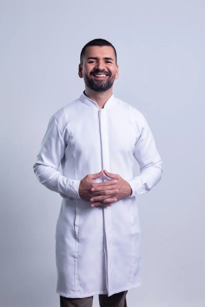 Portrait of Dr Kirpal Benawra